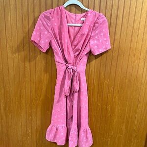 super cute picture pink flowy mid dress